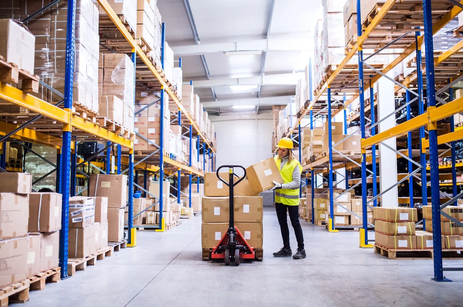 Sicurezza perimetrale per hub logistici e magazzini
